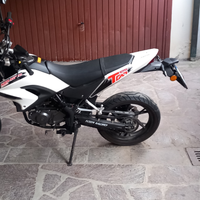 Motard skr 125 TW