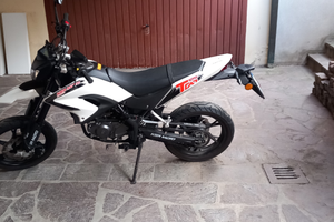 Motard skr 125 TW