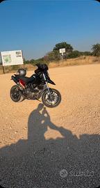 Hypermotard 796