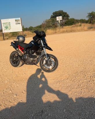 Hypermotard 796