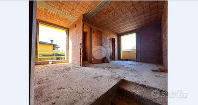 VILLA A SCHIERA A BRESCELLO