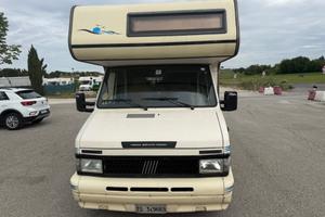 CAMPER HYMER 5 POSTI FIAT 2.5 D ANNO 1990