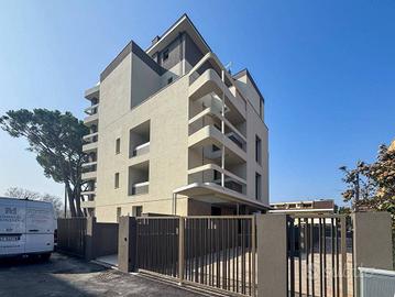 Appartamento di 103 m² con 3 locali e box auto a R