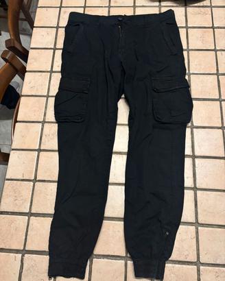 pantaloni con tasche laterali neri