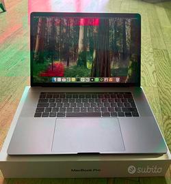 MacBook Pro 2019 15' Touchbar 256GB Batteria Nuova