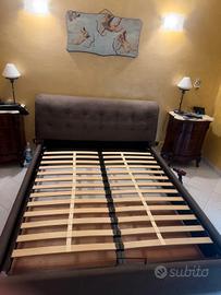 letto con cassettone e materasso