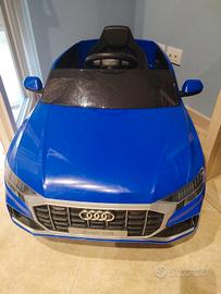 Audi Q8 elettrica bambino
