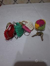 Borsette palline portachiavi fatti a mano