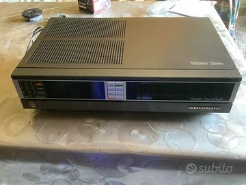 Grundig stereo videoregistratore