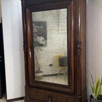 Armadio antico Luigi Filippo 800