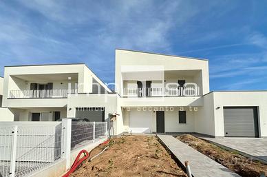 Abbinata/Bifamiliare - Villorba