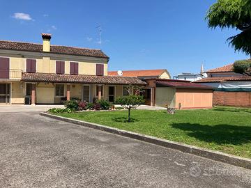 Bifamiliare centro