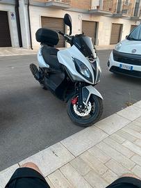 Kimco xcting 300r 2011