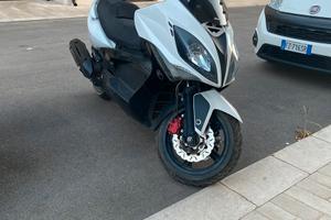 Kimco xcting 300r 2011