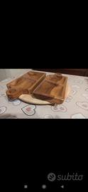 coppia di vassoi in legno 