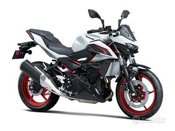 Kawasaki Z 500 2026 SE Promozione