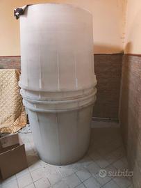 4 Mastelloni per vino Da 500L l'uno