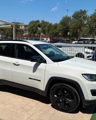 Jeep Compass 1.6 M-Jet Night Eagle 4X2