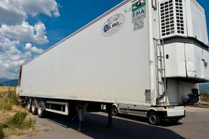 Rimorchio coibentato con frogo thermo king