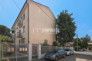 AMPIO QUADRILOCALE IN ZONA CAPPUCCINI - OPEN SPACE