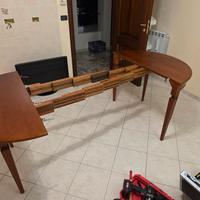 Tavolo a consolle allungabile