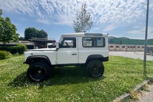 LAND ROVER Defender 90 Td5 - 2006