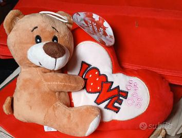 Orsetto peluche con cuore 