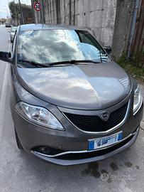 Lancia Ypsilon 1.2 benzina /gpl