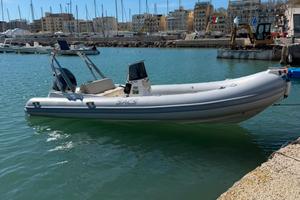 Noleggio gommoni, barche, moto d acqua