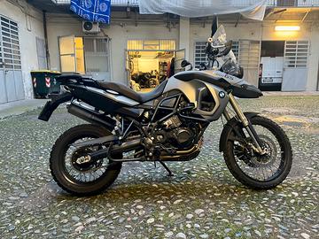 BMW F800GS + set valigie BMW
