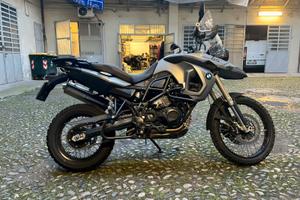 BMW F800GS + set valigie BMW