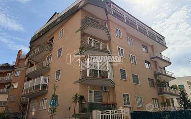 QUADRILOCALE CON BOX AUTO SOPPALCATO