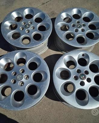 Cerchi In Lega Da 16" Per Alfa Romeo 156 - GT