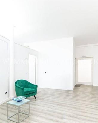 Immobile di 250 m² con 4 locali a Calolziocorte
