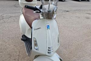 vespa 50 primavera anno 2024