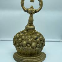 Ferma porta vintage in metallo dorato