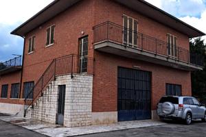 ASCIANO VILLETTA INDIPENDENTE in zona centrale