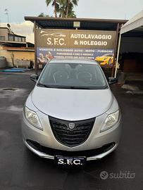 Lancia Y