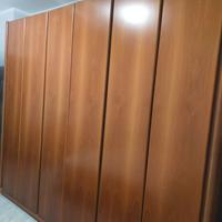 armadio in legno 