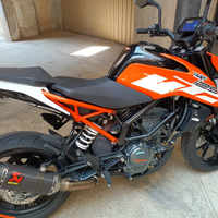 KTM Duke 125