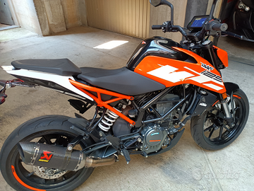 KTM Duke 125