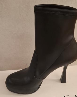 stivaletto Casadei 37 in pelle nera