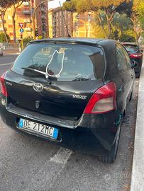 Toyota Yaris 2006           Prezzo Trattabile 
