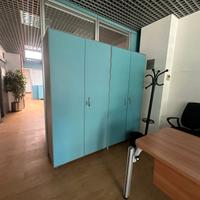 armadio in ferro con chiusura