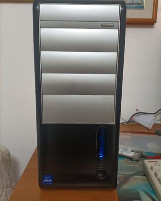 💻 PC fisso usato e monitor/tv 32" (senza HDD/SSD)