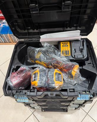 Utensili dewalt