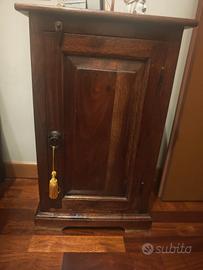 COMODINO STILE ANTICO IN LEGNO 