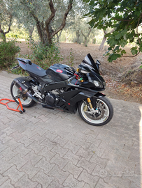 Aprilia rsv4 factory aprc