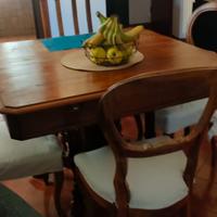 Tavolo e 4 sedie fine 800 Luigi Filippo