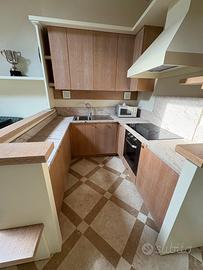 Cucina Legno Massello Nuova